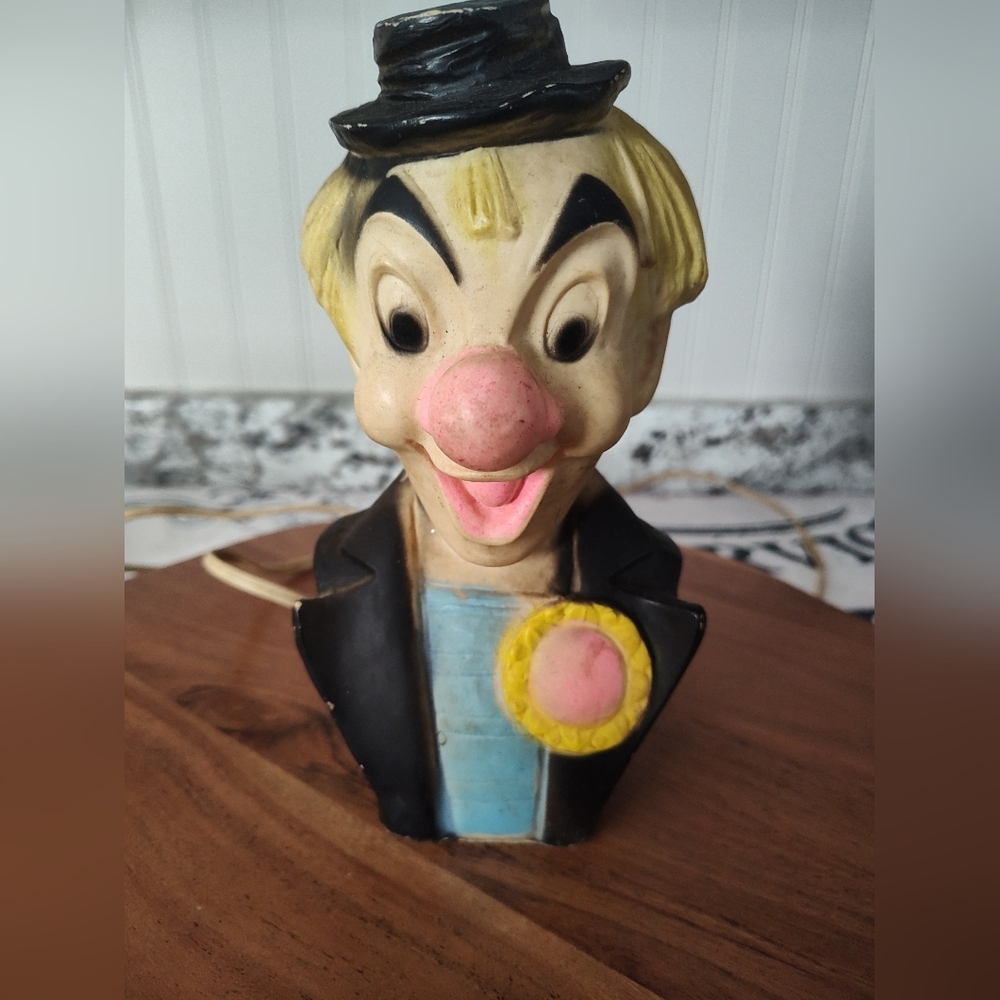 Vintage Plastic Lighted Clown Head Bust Night Light Tested Works - Picture 1 of 8